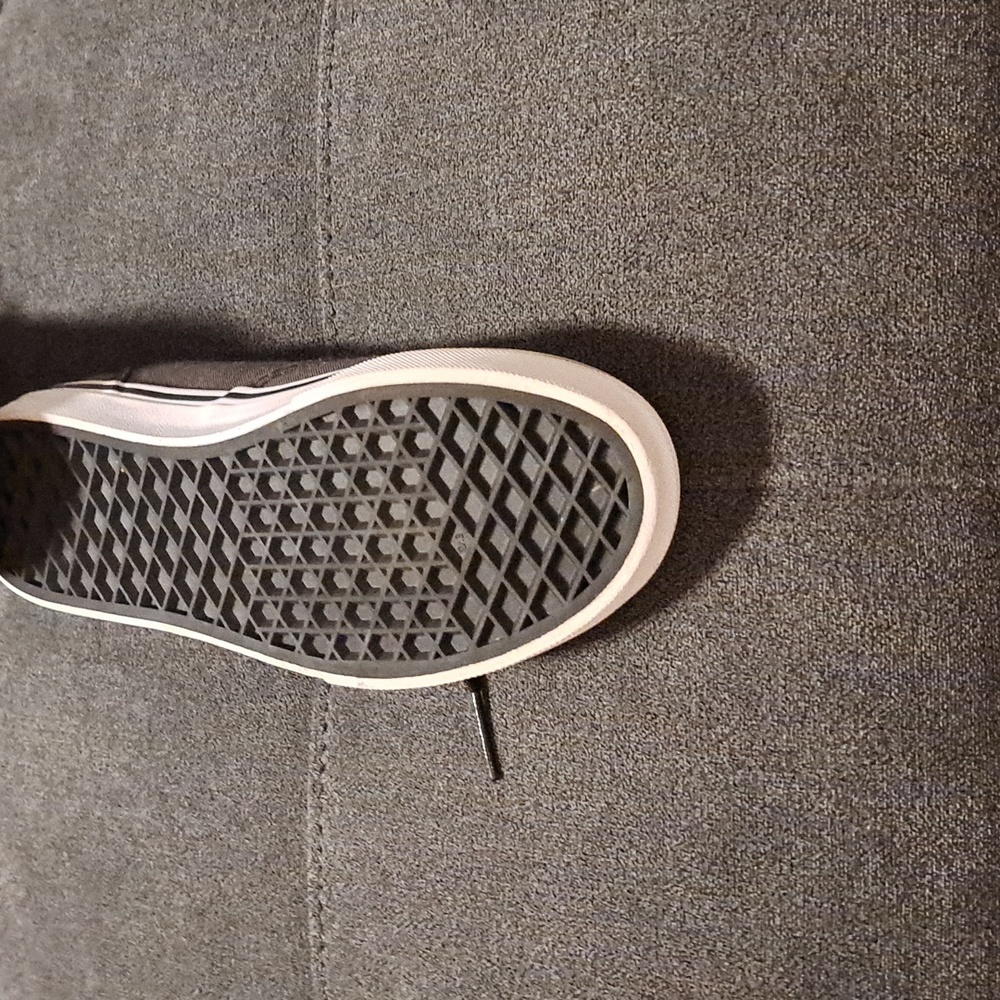 Vans Kids Charcoal Gray Sneakers Size Youth 4 New - Picture 3 of 4